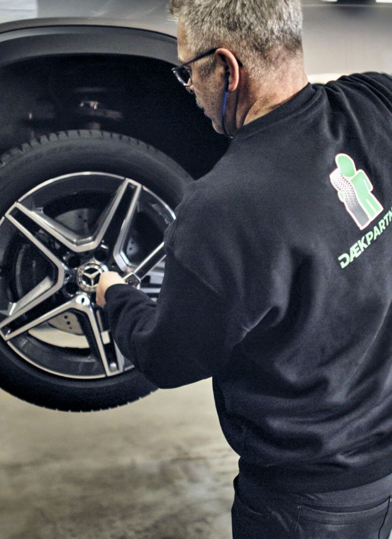 Dækservice hos Dækpartner